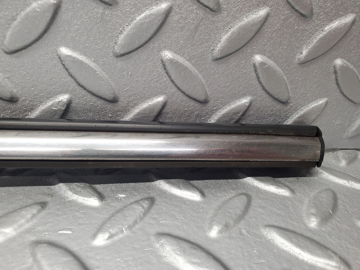 50745 Mercedes-Benz W108 280SE 3.5 Rear Left Fender Wing Centre Moulding Trim