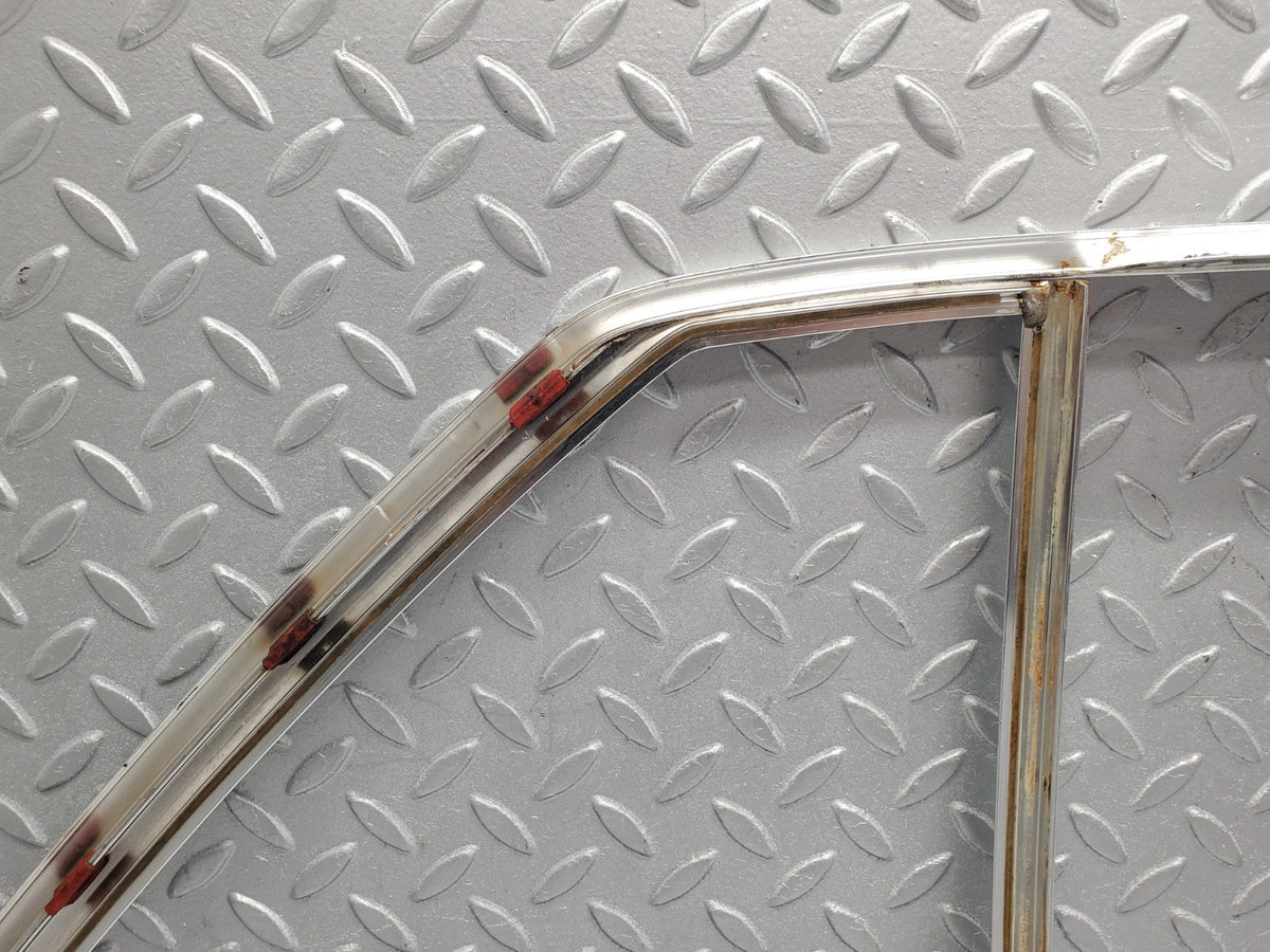 50145 Mercedes-Benz R107 SL Hardtop Side Window Chrome Moulding Trim Left