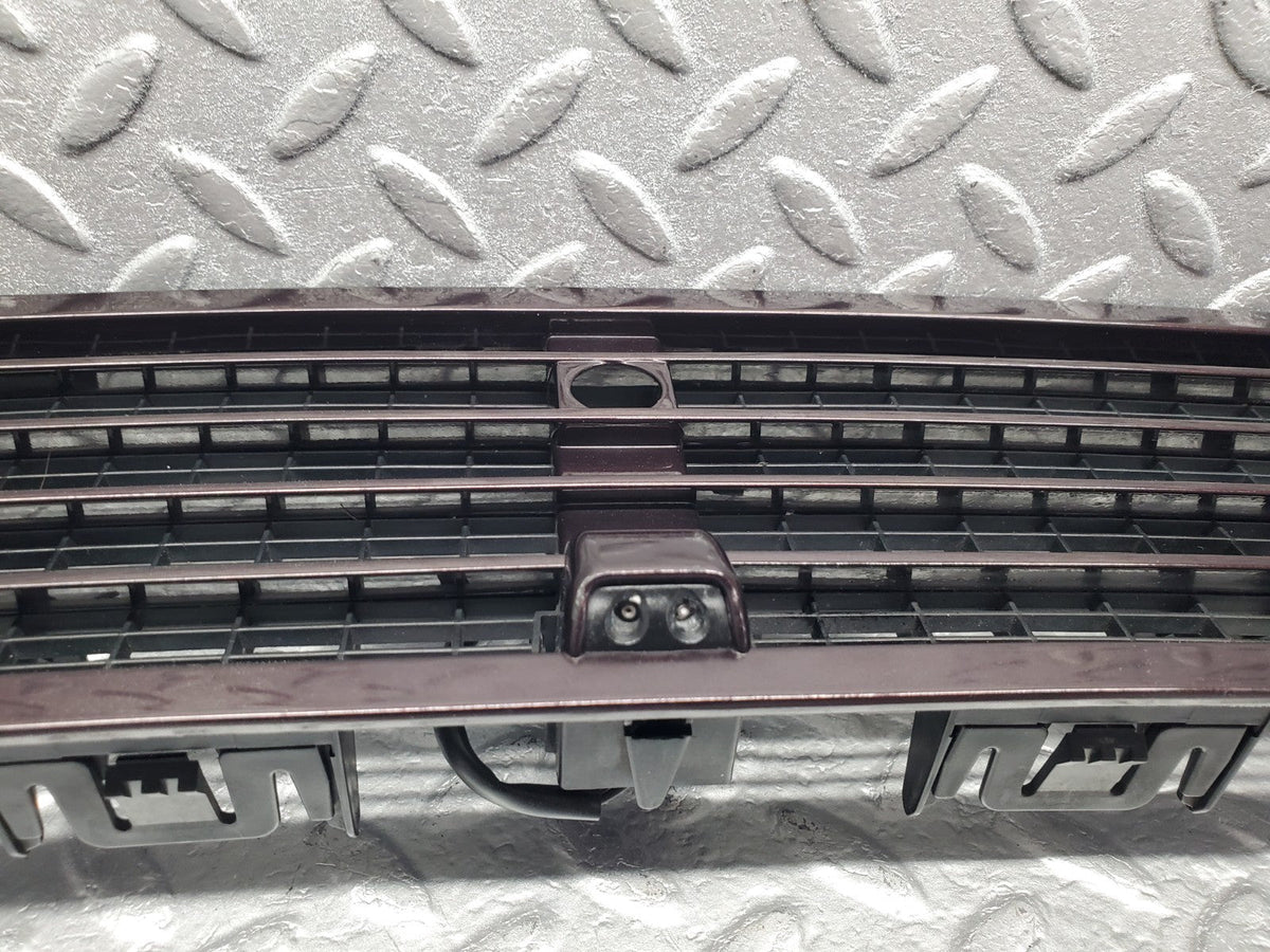 49560 Mercedes-Benz W220 Bonnet Upper Grill & Windscreen Washer Nozzle
