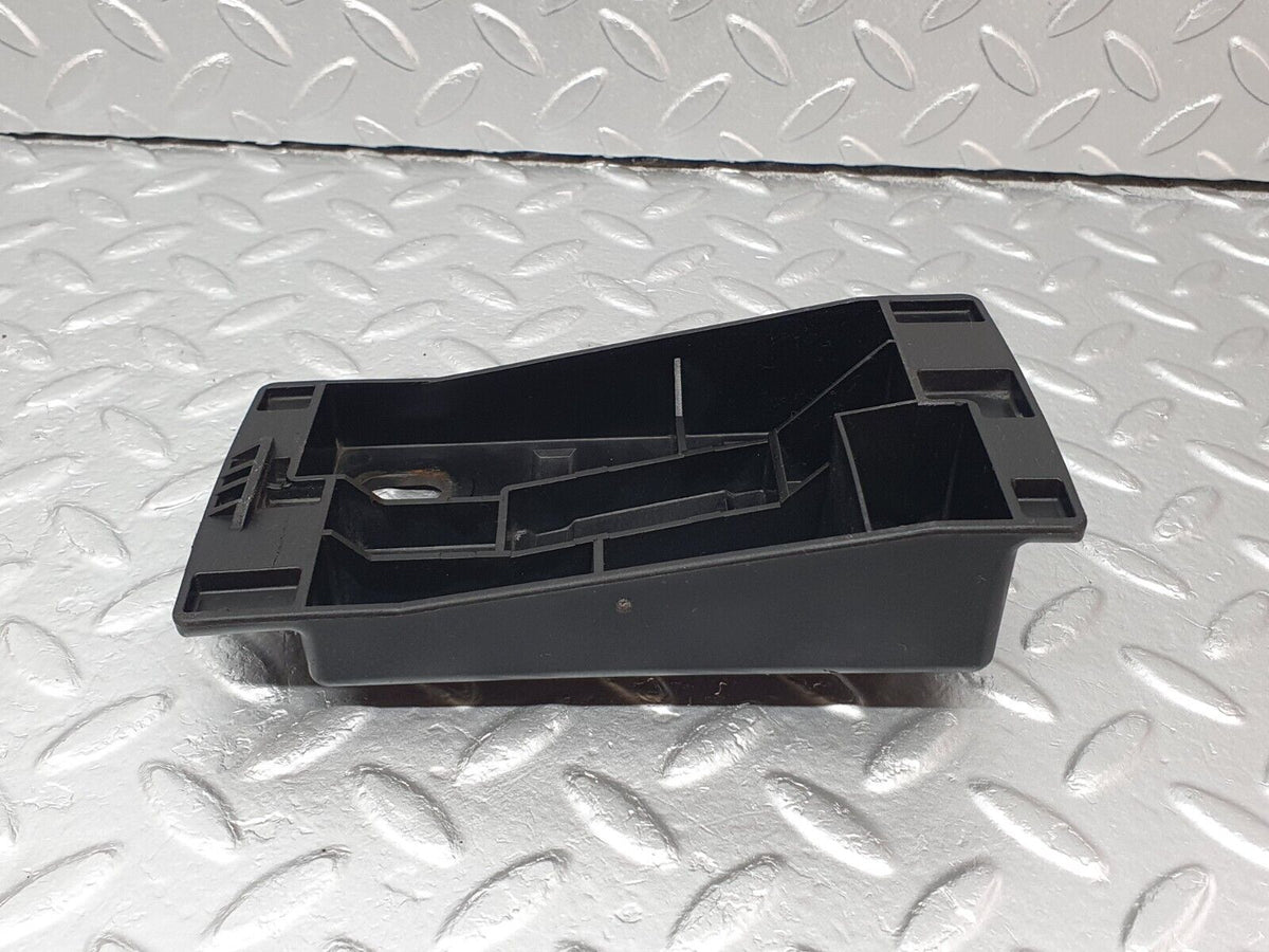 41748 Mercedes-Benz W202 C200 Rear Bumper Bracket A2028800630