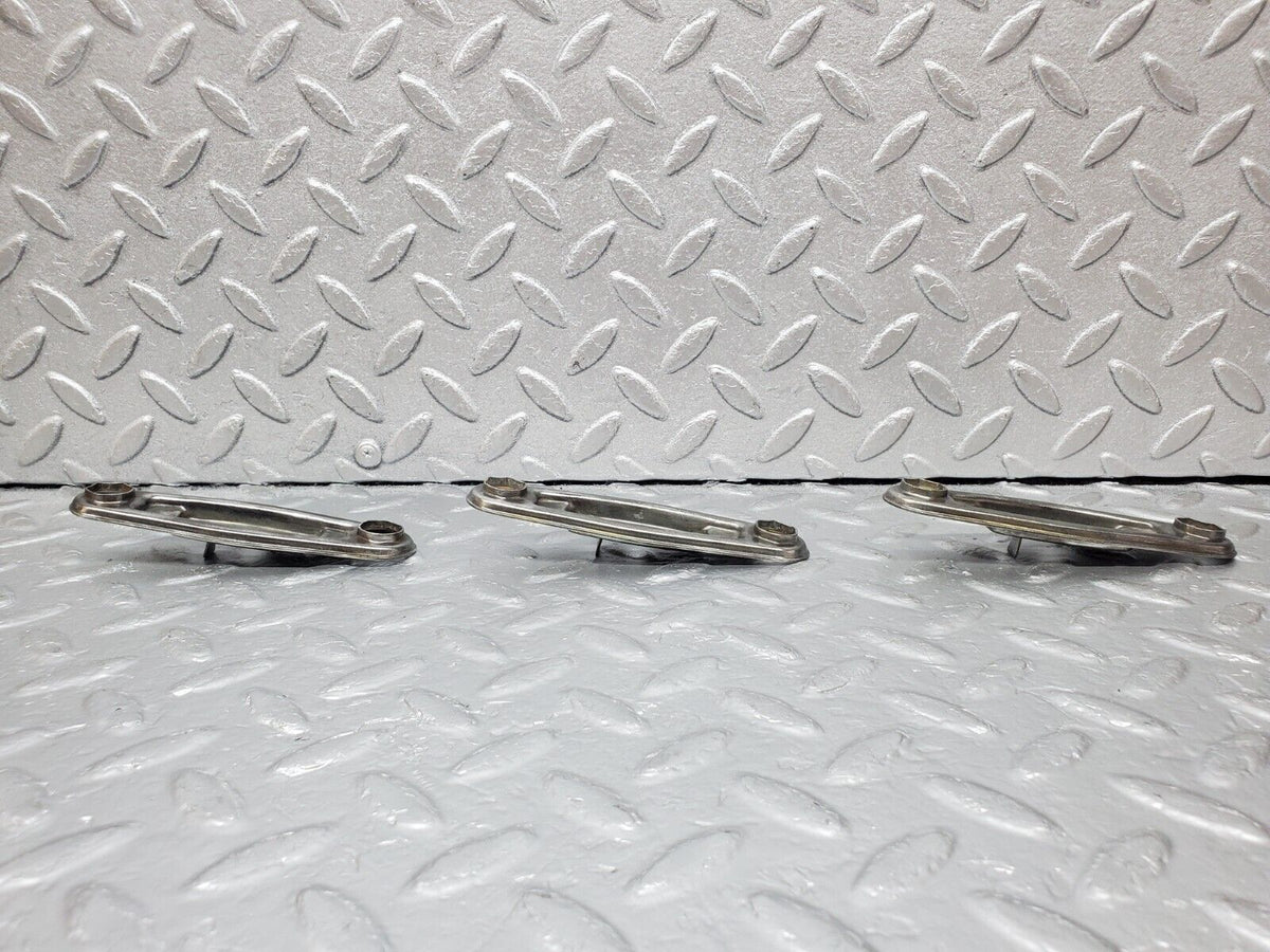 45347 Mercedes-Benz 280E M110.983 Fuel Injector Bracket 3X