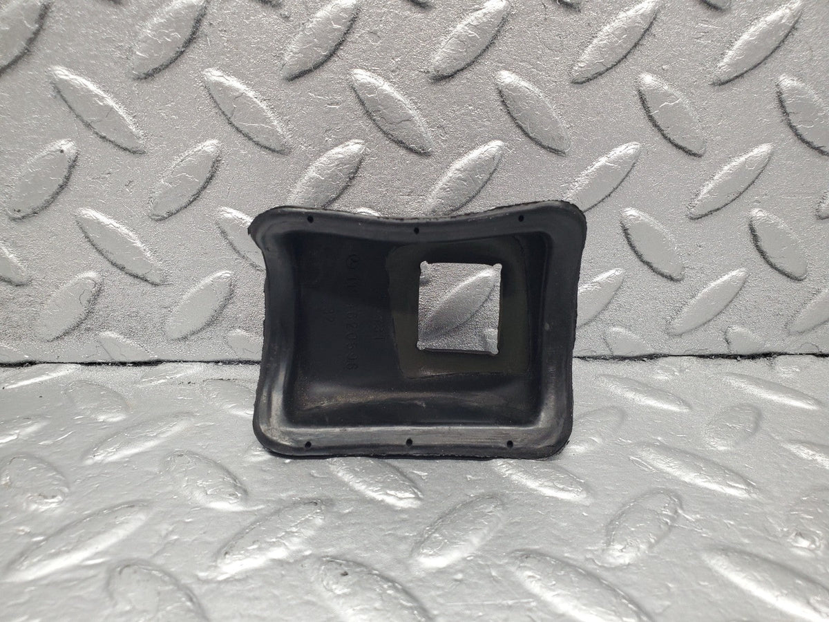 50792 Mercedes-Benz W108 280SE 3.5 Indicator Rubber Cover A1154620596