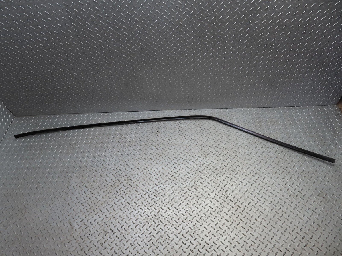 16509 Mercedes-Benz W124 260E Roof Chrome Left Side
