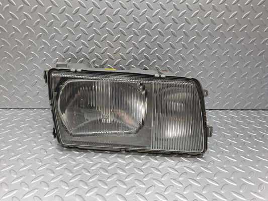 41013 Mercedes-Benz W126 300SE Headlight Right Side Bosch A1268209361 030106570