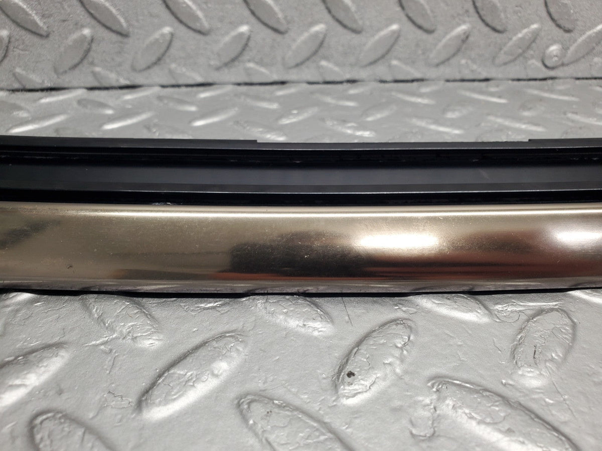 49405 Mercedes-Benz A124 320E Cabriolet Windscreen Top Moulding Trim