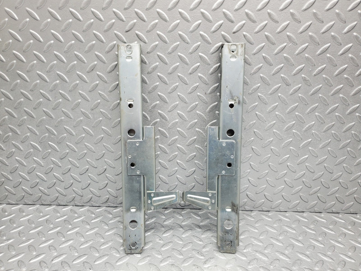 50226 Mercedes-Benz W123 Front Right Seat Rail Pair