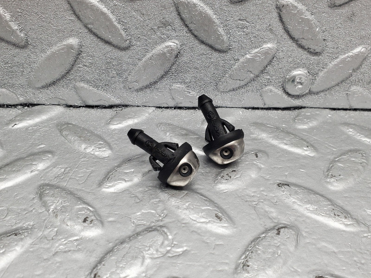 49839 Mercedes-Benz R107 380SL Windscreen Washer Nozzle