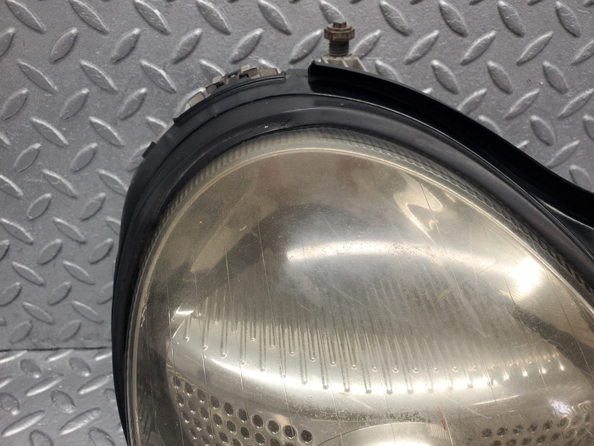 51211 Mercedes-Benz R230 Headlight Right Side Hella A2308207461 1305235461