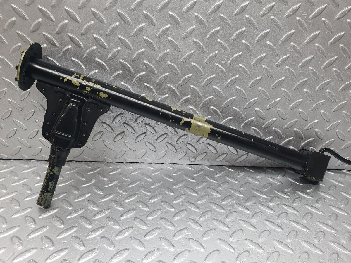43924 Mercedes-Benz C123 230CE Coupe Car Jack A1235830715