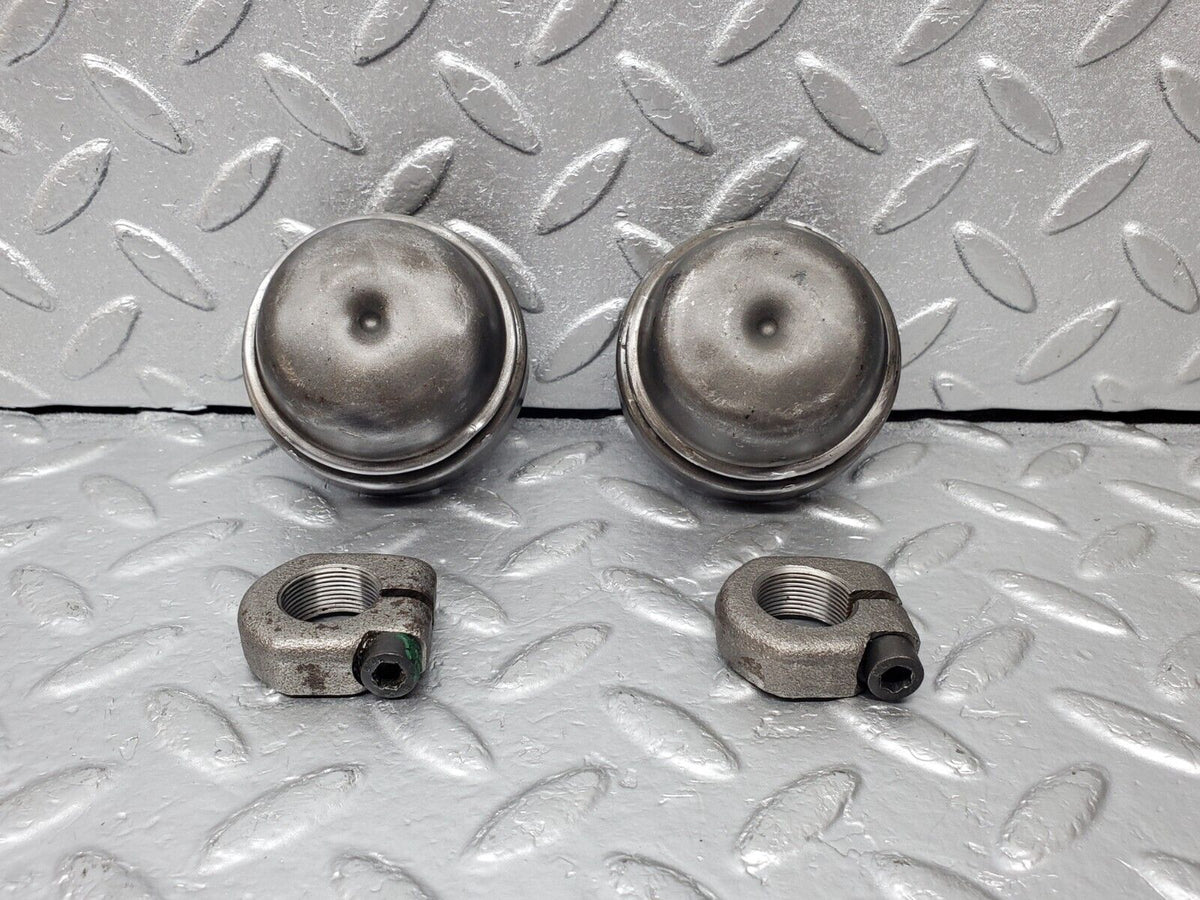 44489 Mercedes-Benz W123 280E Wheel Hub Locking Cap Sets