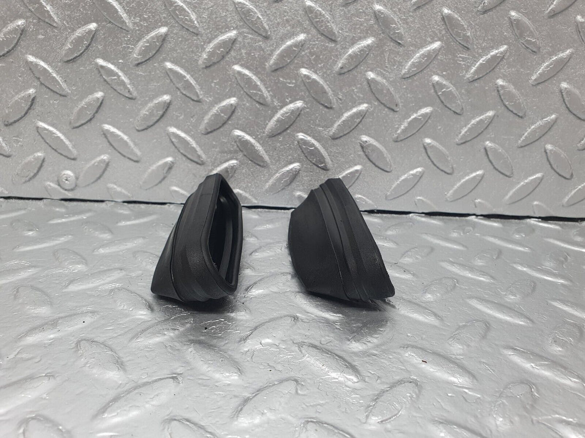 43532 Mercedes-Benz C126 380SEC Coupe Dashboard Centre Air Vent Rubber 2x A1269970181