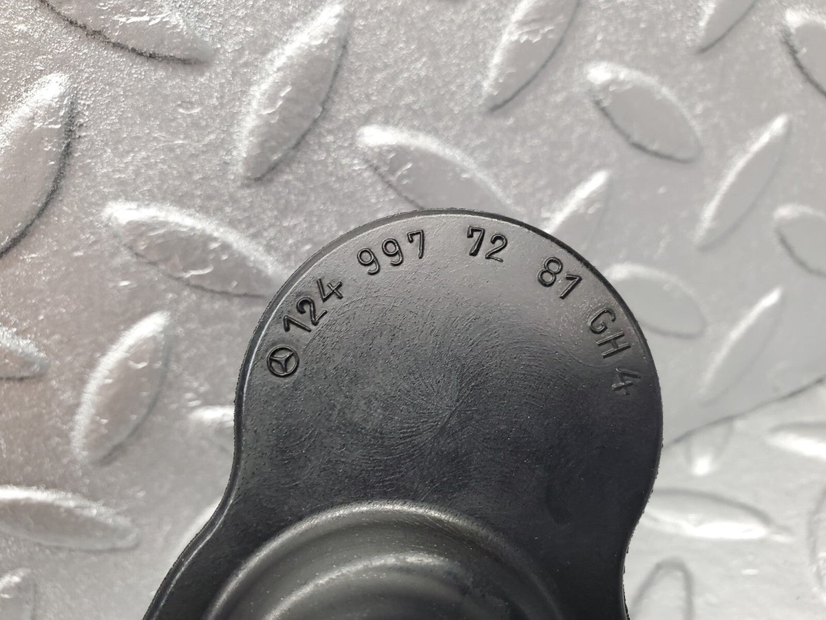 48998 Mercedes-Benz A124 320E Cabriolet Firewall Rubber Grommet A1249977281