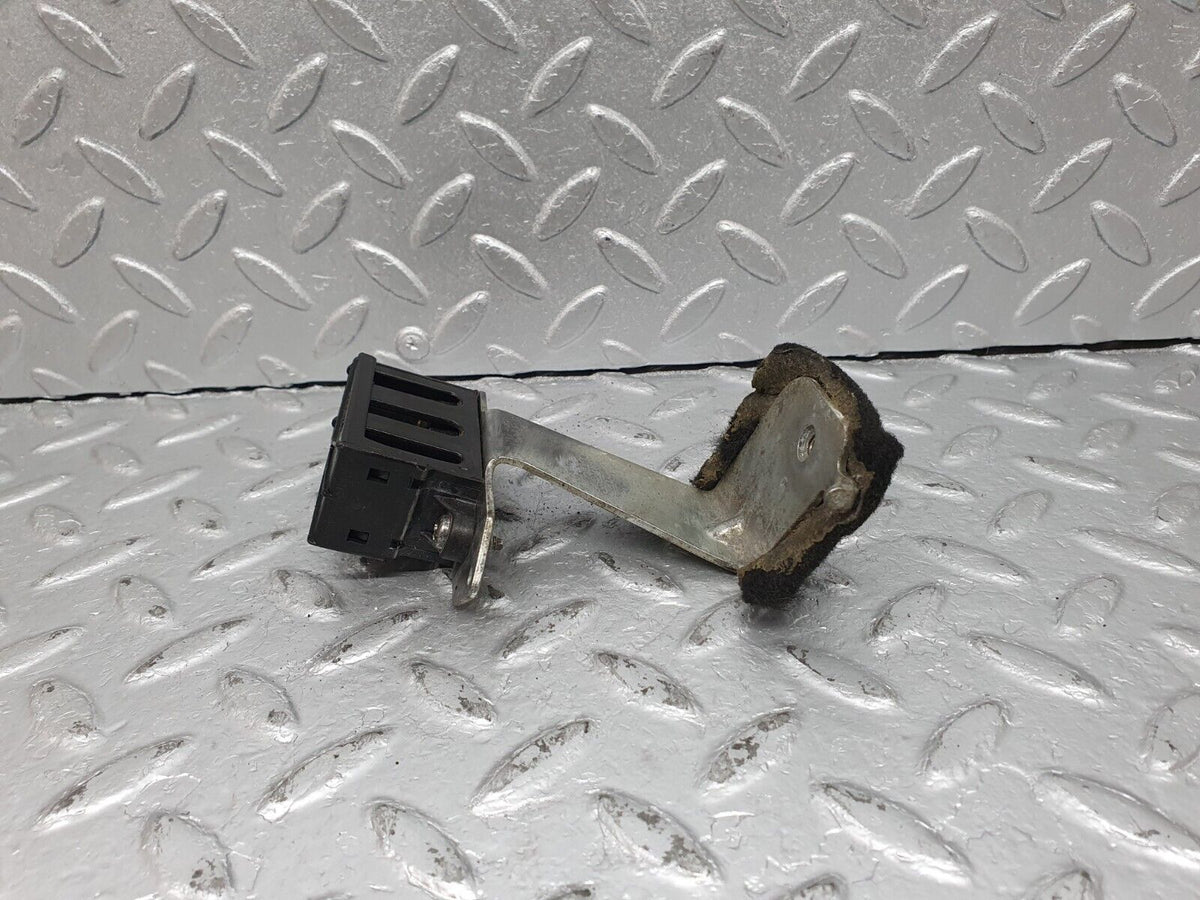 41108 Mercedes-Benz W126 300SE Cable Wire Connector A1235400369