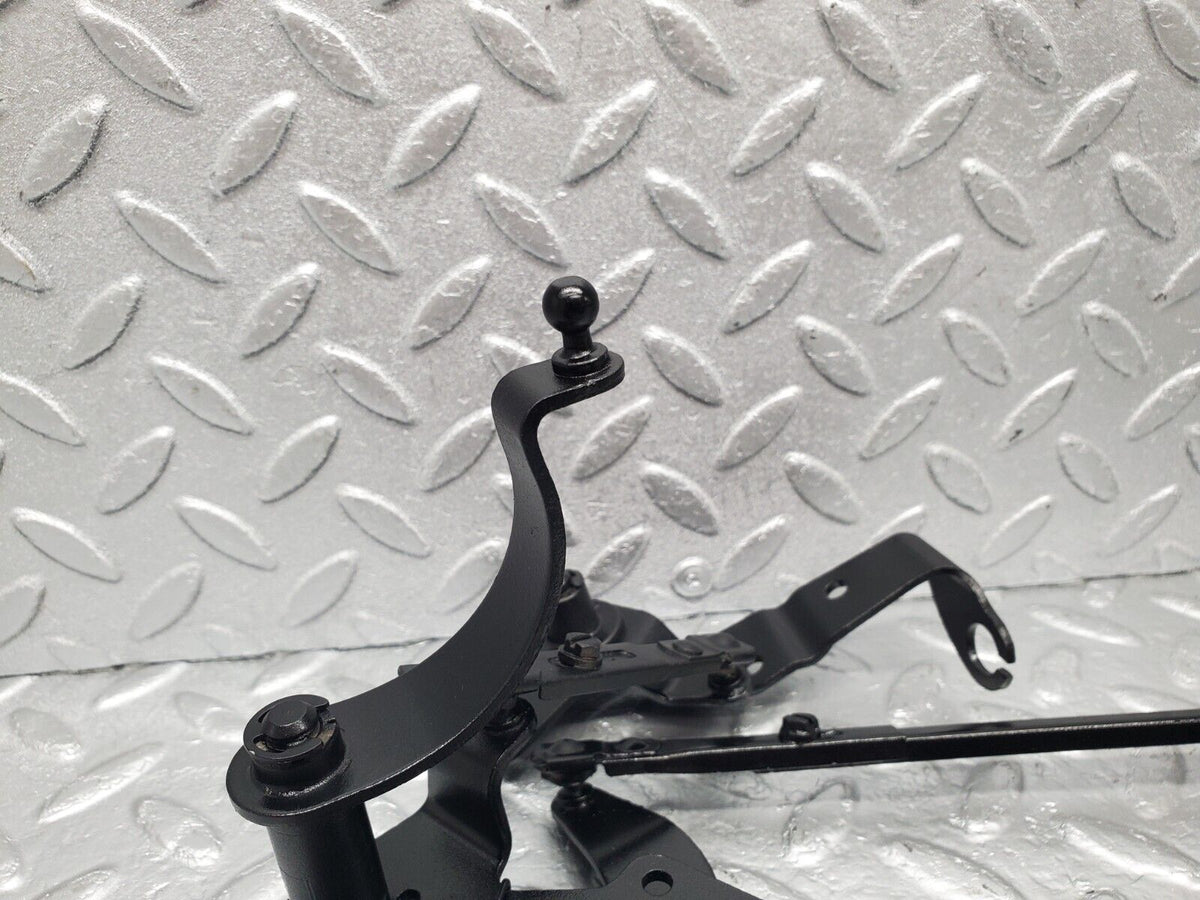 46724 Mercedes-Benz C123 280CE Coupe Throttle Linkage