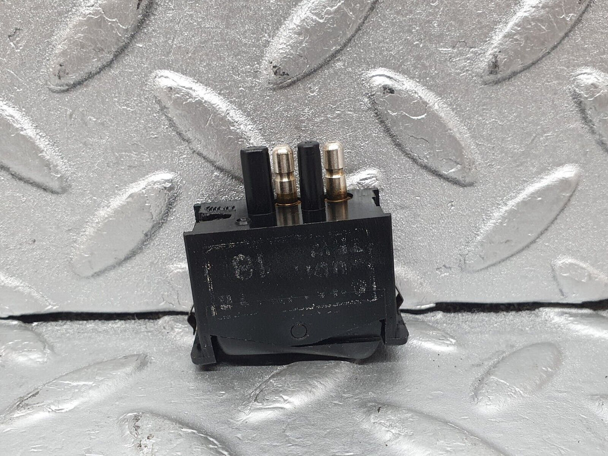 44175 Mercedes-Benz C123 230CE Coupe Interior Light Switch A0008205910
