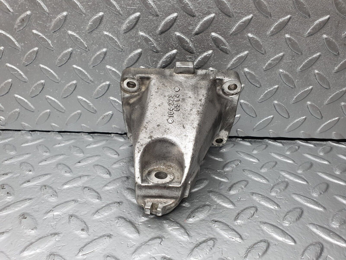 42307 Mercedes-Benz R129 320SL Coupe Engine Mount Bracket Right A1042230504