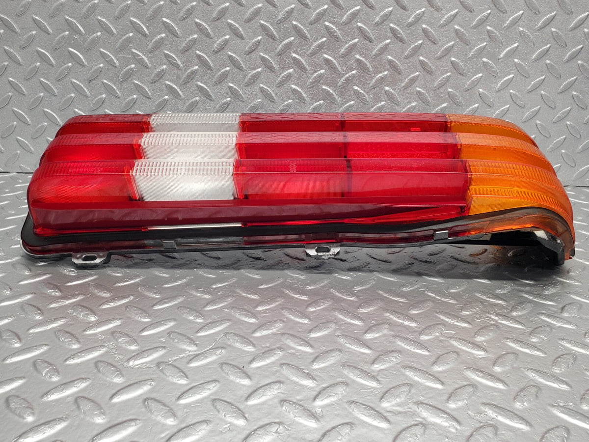 48688 Mercedes-Benz W123 Tail Light Left Side No Bulb Holder 0153240 R3