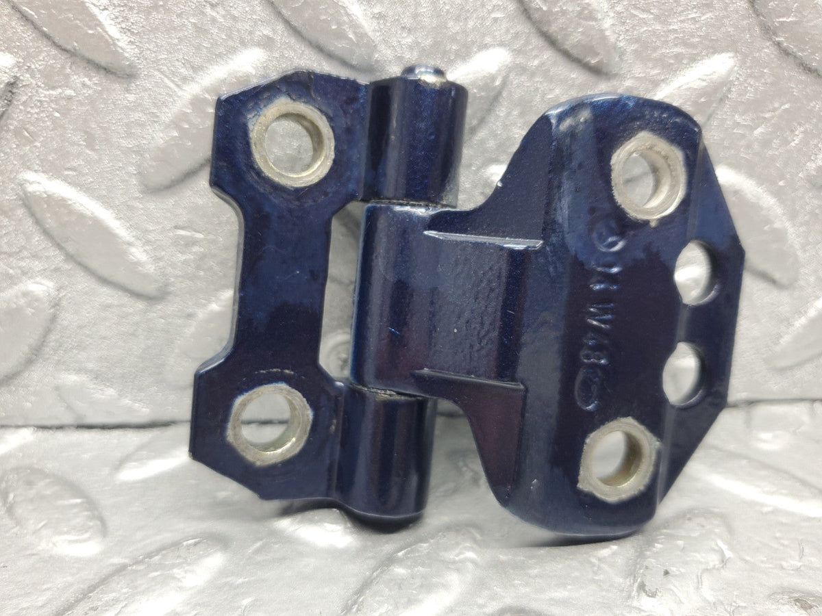 49187 Mercedes-Benz A124 320E Cabriolet Door Hinge Right Side