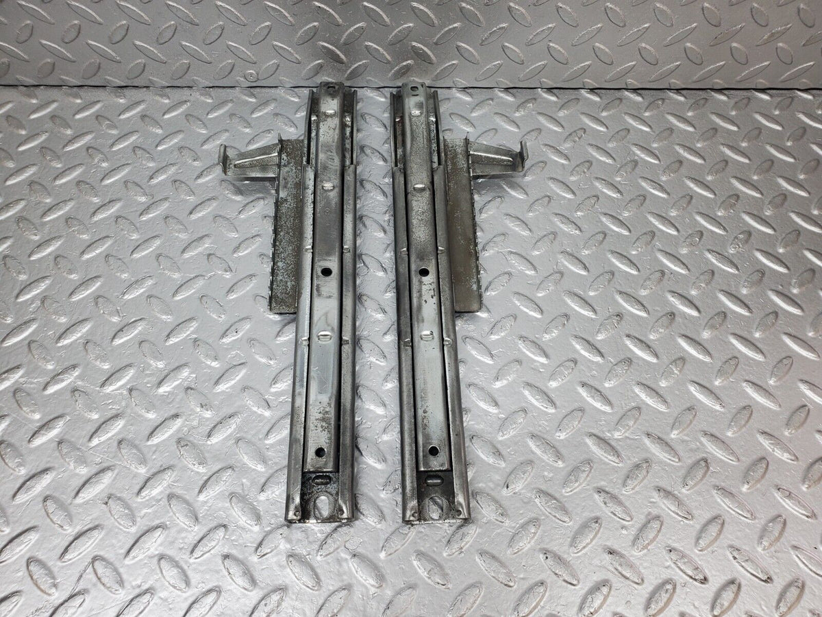 44533 Mercedes-Benz W123 280E Front Right Seat Rail Pair