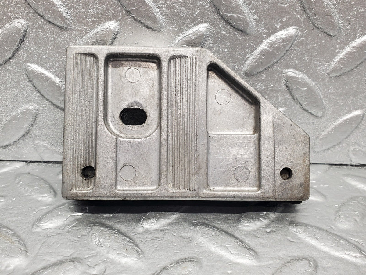 48308 Mercedes-Benz C126 Coupe Door Window Guide Bracket A1267250332