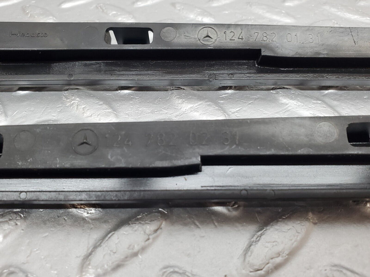44676 Mercedes-Benz W124 220E Sunroof Frame Guide Rail A1247820131 A1247820231