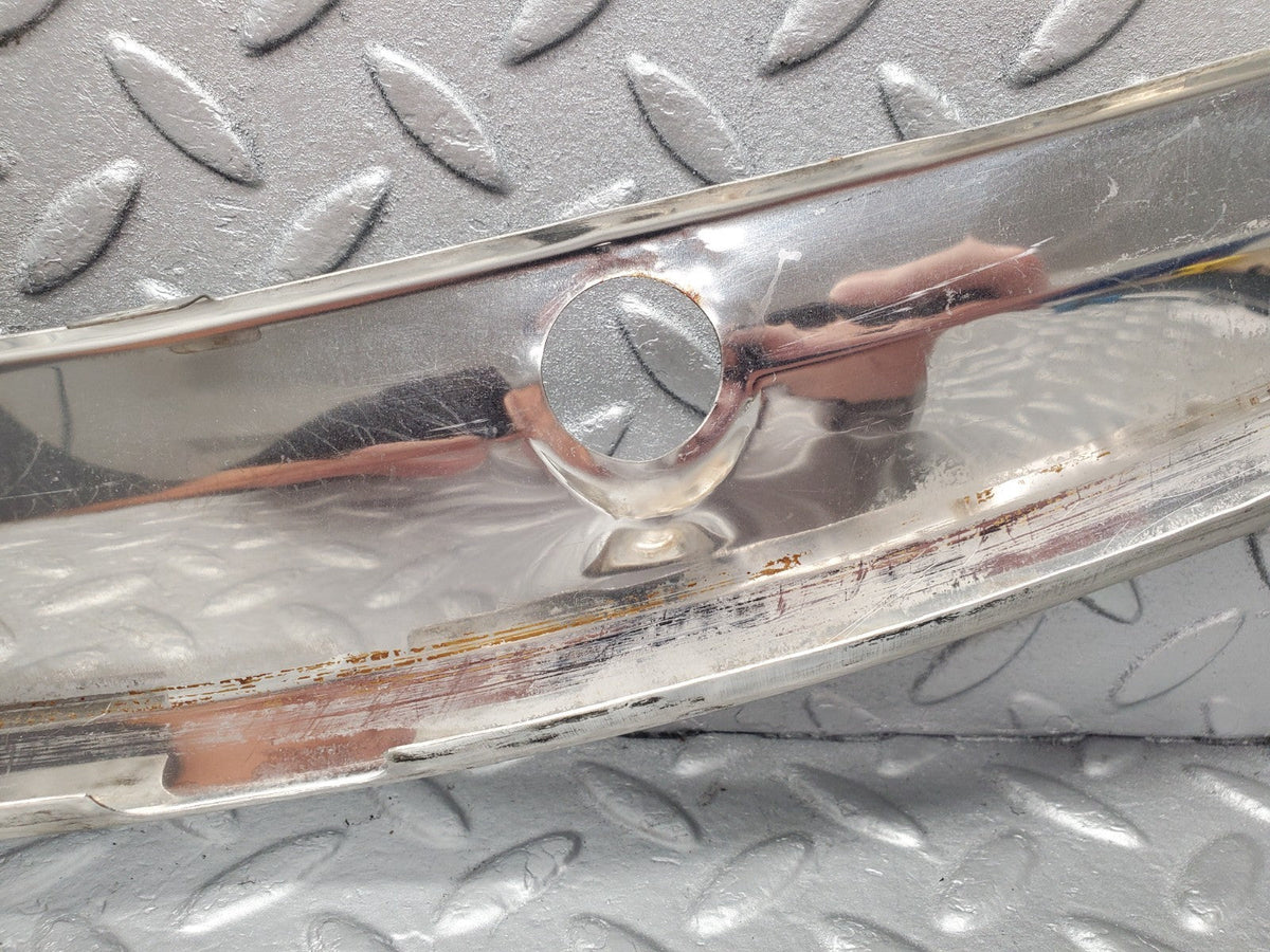 49795 Mercedes-Benz R107 380SL Windscreen Top Chrome Trim
