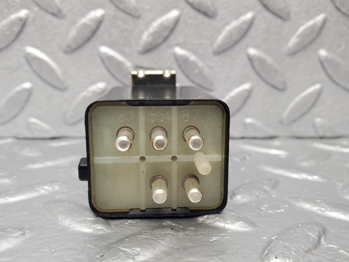 46487 Mercedes-Benz C123 280CE Coupe Rear Heated Window Relay A1078200010