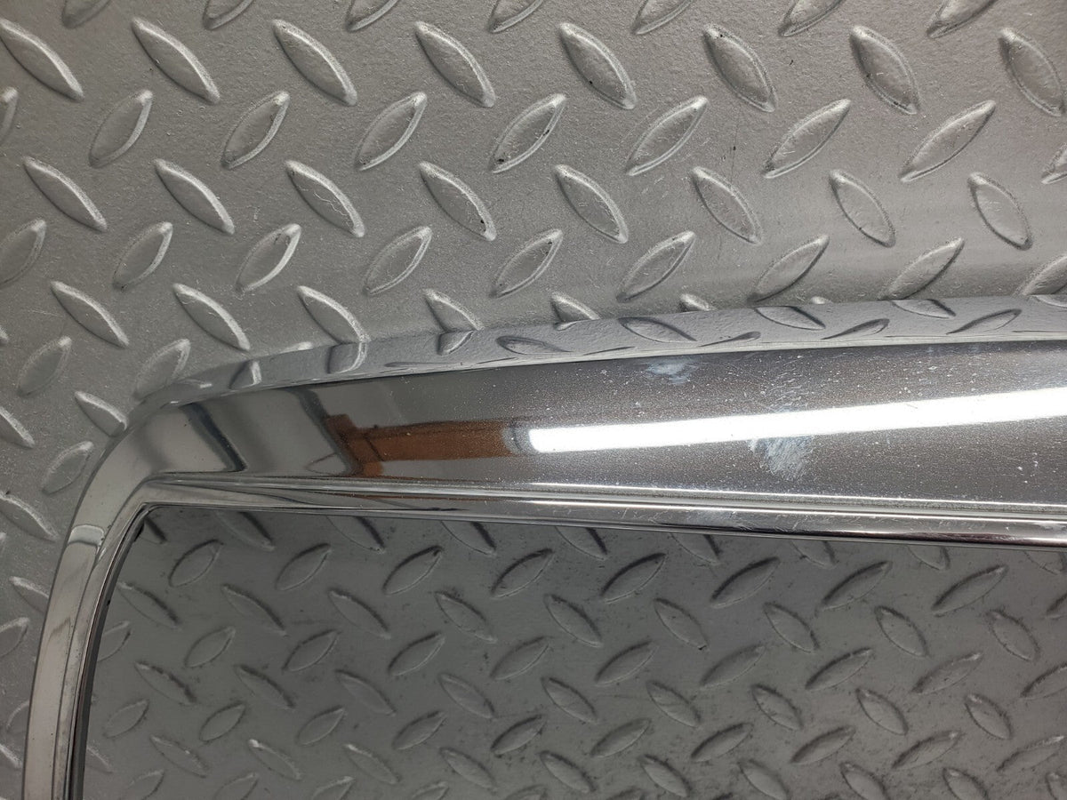 48754 Mercedes-Benz W123 Bonnet Grill Chrome Frame