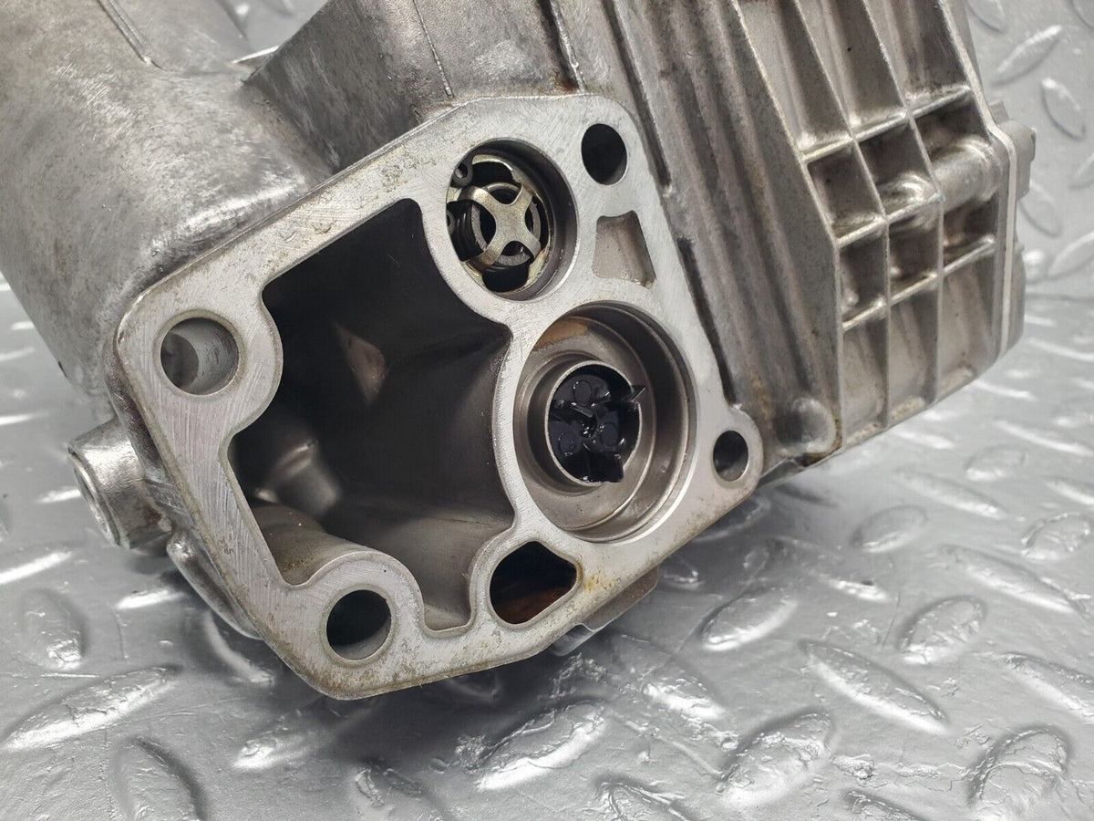 46236 Mercedes-Benz W124 280E Oil Filter Housing A1041840608