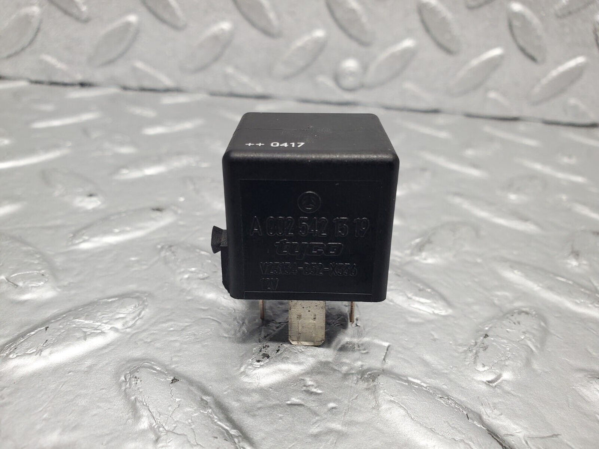 47893 Mercedes-Benz R230 350SL Coupe Multi Purpose Relay A0025421319