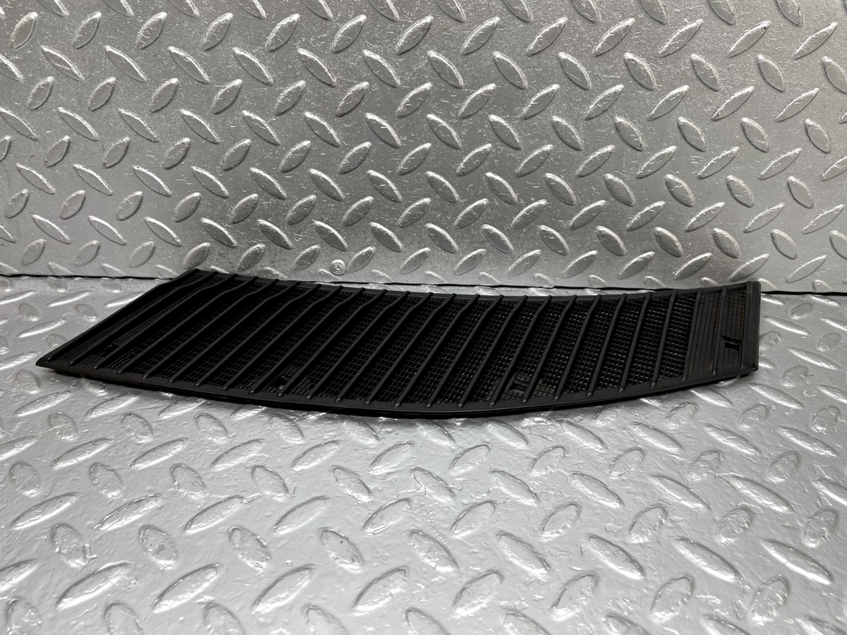 44276 Mercedes-Benz W123 280E Air Intake Grill Left Side A1238362965