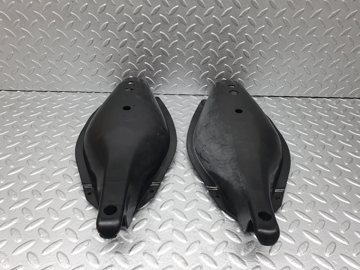 41779 Mercedes-Benz W202 C200 Rear Control Arm Cover 2x A1293520189 A1293520188