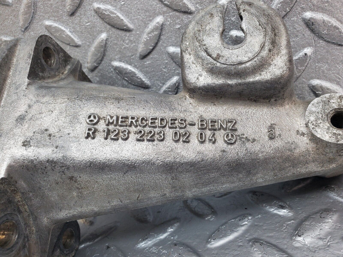 44397 Mercedes-Benz W123 280E Engine Mount Bracket Left Side A1232230204