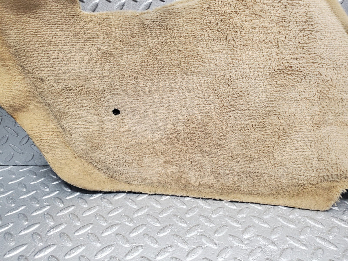 48922 Mercedes-Benz A124 320E Cabriolet Centre Console Carpet Left Side Beige