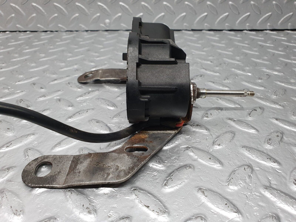 40950 Mercedes-Benz W126 300SE Right Headlight Wiper Motor A1268205242
