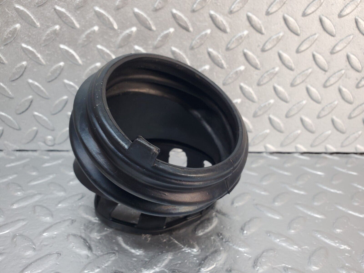 45672 Mercedes-Benz W126 420SE Fuse Box Rubber Grommet A1265450146
