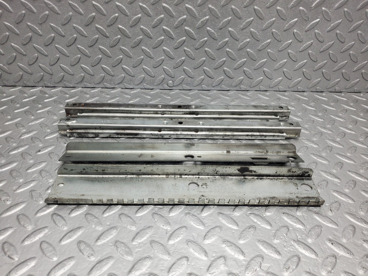 50229 Mercedes-Benz V123 240D LWB Front Right Seat Rail Pair