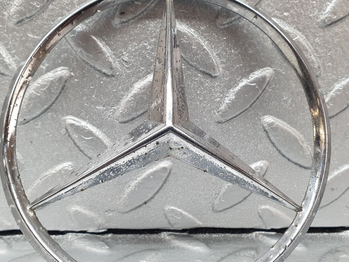 43381 Mercedes-Benz W108 280SE Trunk Lid Badge Emblem A1117585158