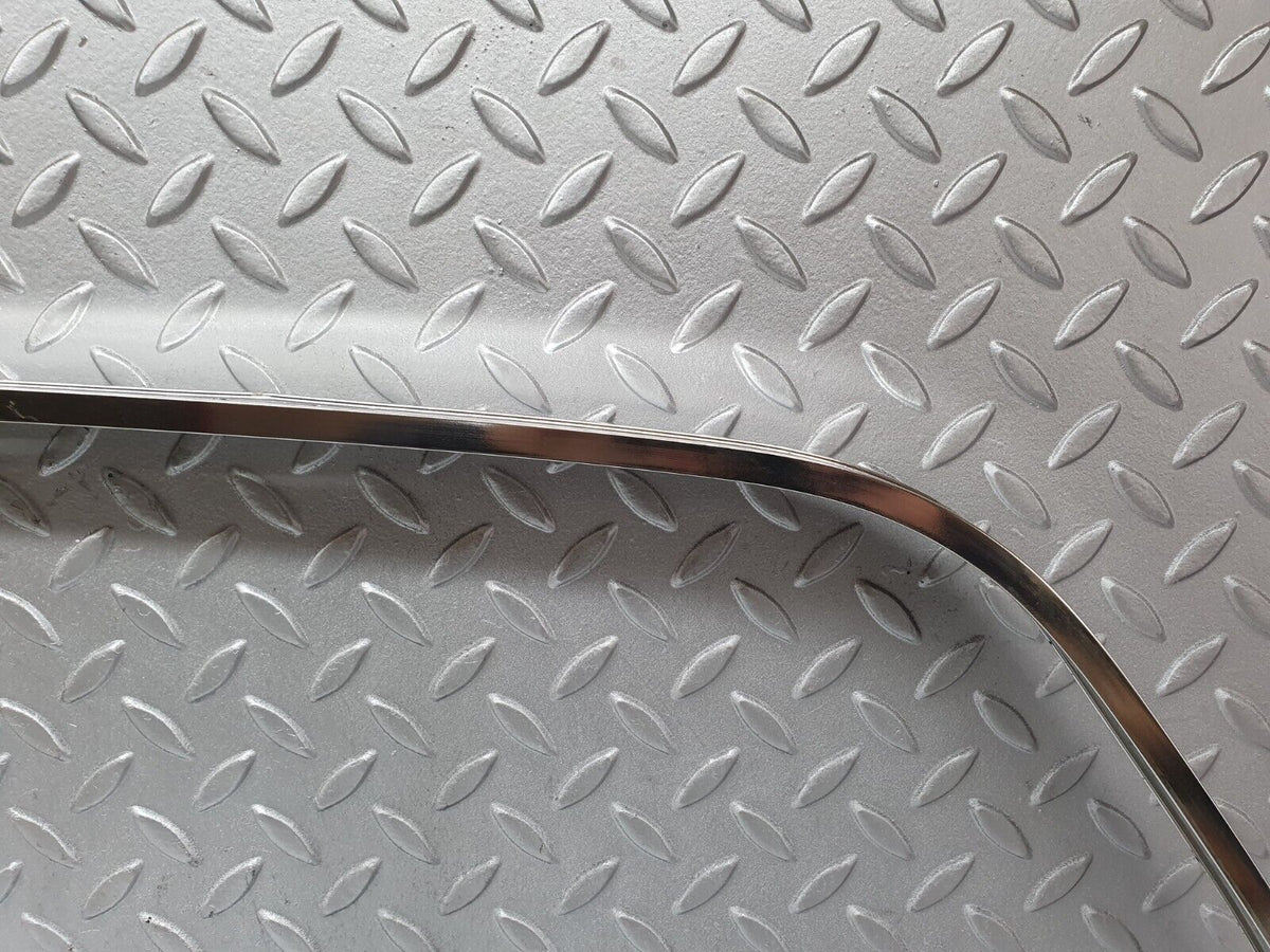 44200 Mercedes-Benz C123 230CE Coupe Chrome Roof Trim Cladding Right Side