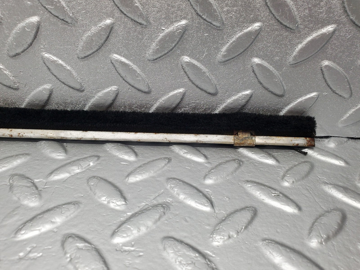 48501 Mercedes-Benz W108 Front Left Door Window Sealing Rail Strip