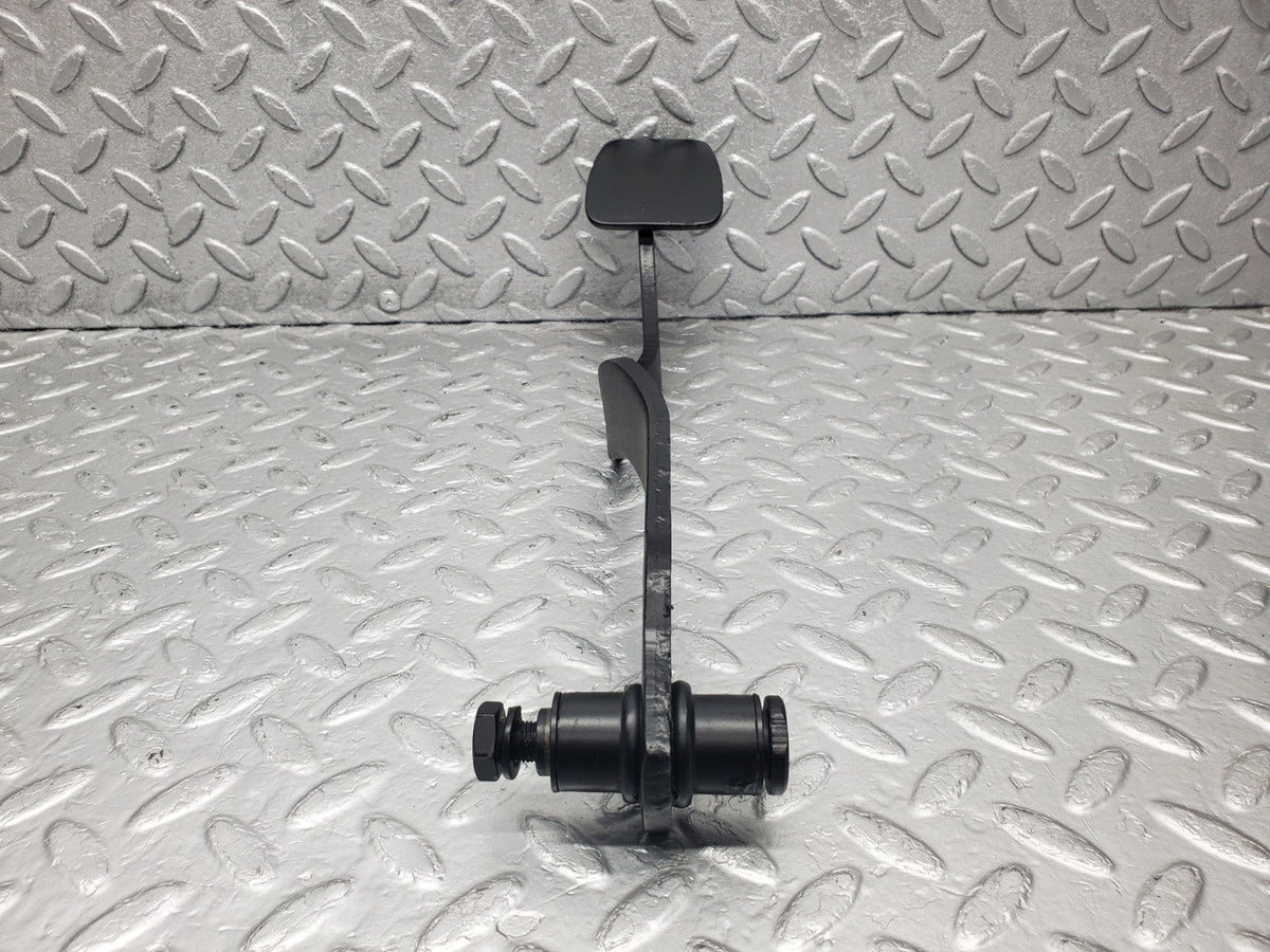 50860 Mercedes-Benz W108 280SE 3.5 Brake Pedal