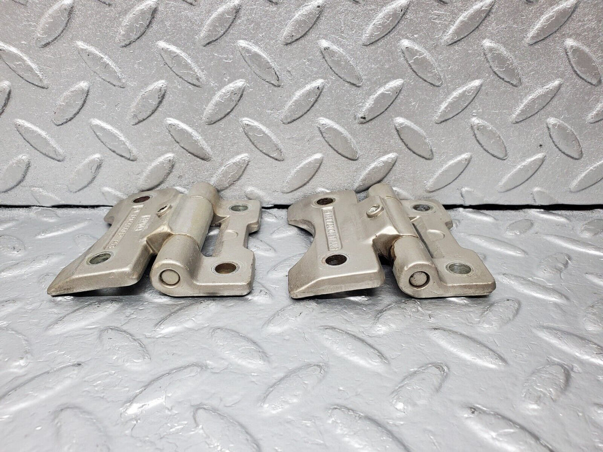 45552 Mercedes-Benz W126 420SE Door Hinge Pair Left Side A1237200037