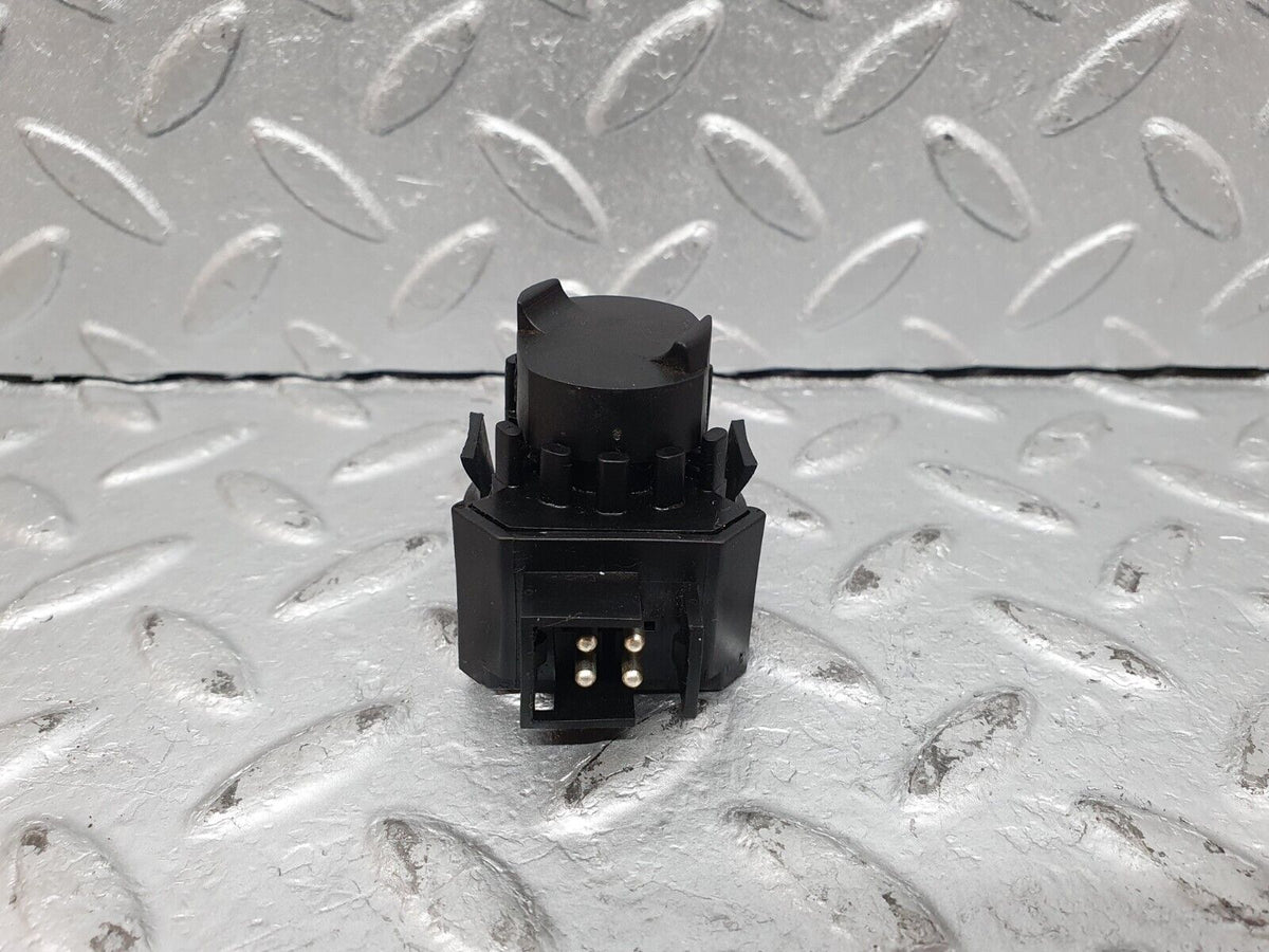 41101 Mercedes-Benz W126 300SE Coupe Kick Down Switch A0025452214