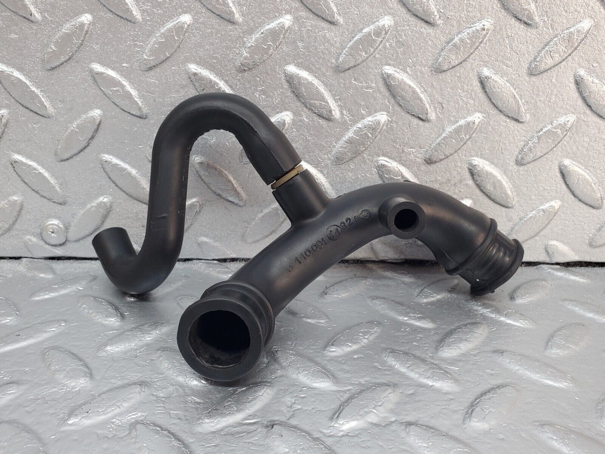 45379 Mercedes-Benz 280E M110.983 Air Intake Pipe A1100944182 A1100944882