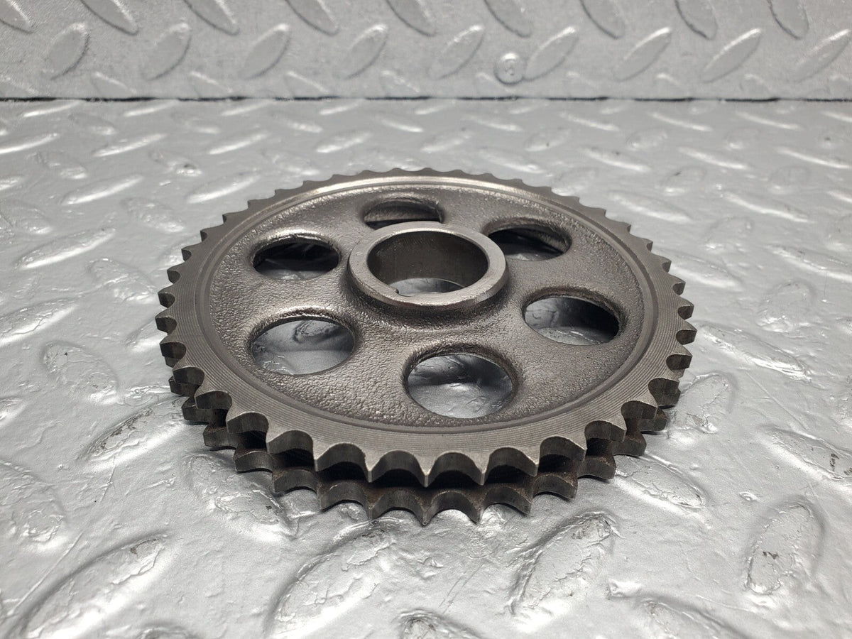 48825 Mercedes-Benz W108 Camshaft Timing Gear A1210520201