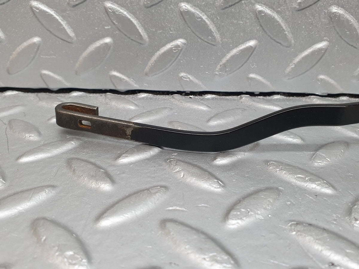 41208 Mercedes-Benz W126 300SE Windscreen Wiper Arm Right Side