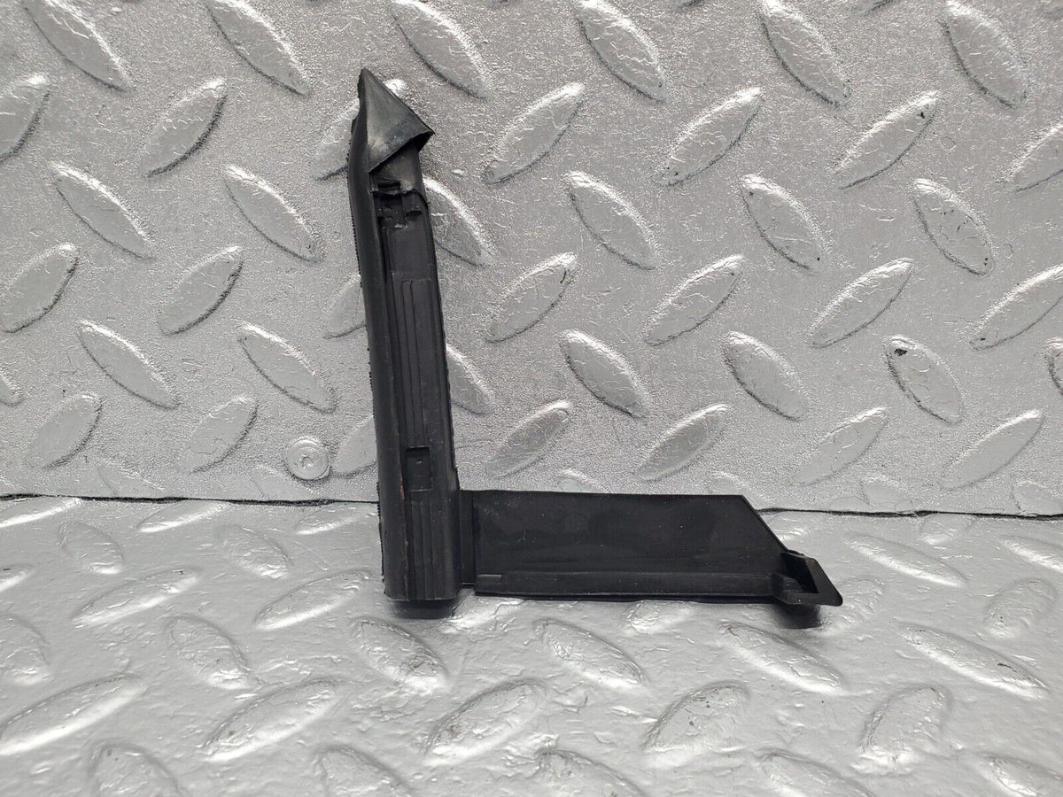 48147 Mercedes-Benz C107 R107 Front Left Rubber Window Guide A1077250125