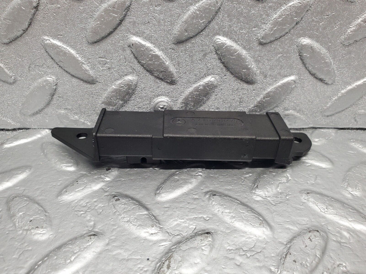 47872 Mercedes-Benz R230 350SL Coupe Keyless Entry Antenna A2308200275