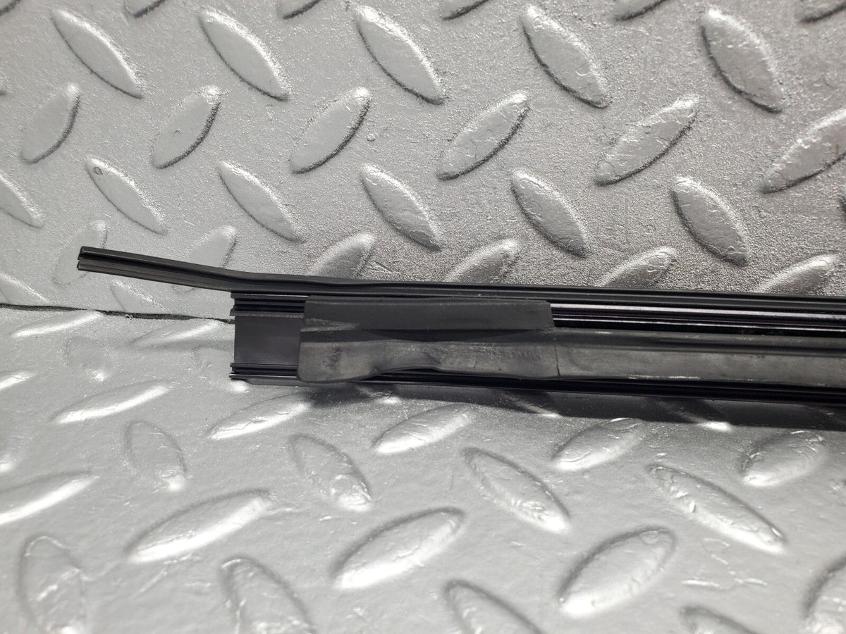 49060 Mercedes-Benz A124 320E Cabriolet A Pillar Exterior Moulding Trim Left
