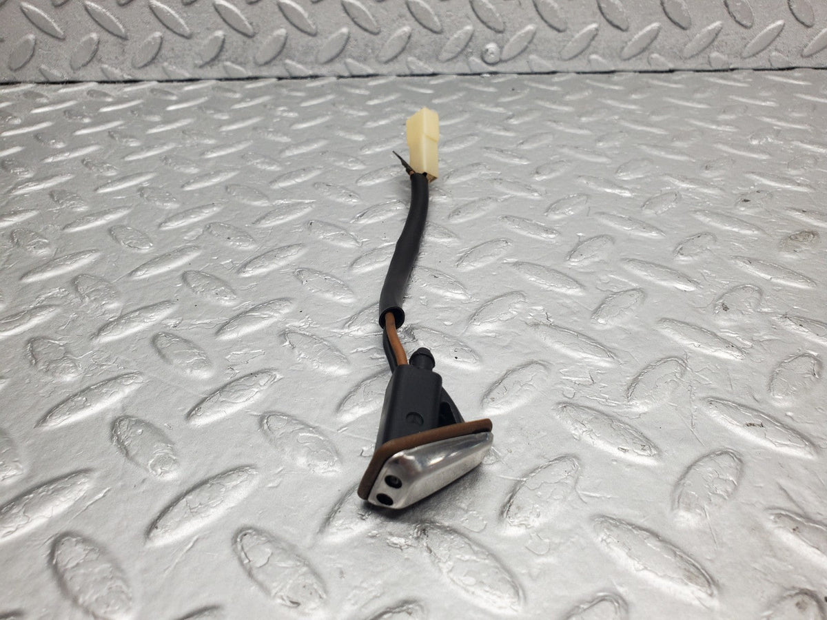 49619 Mercedes-Benz W126 C126 Windscreen Washer Nozzle